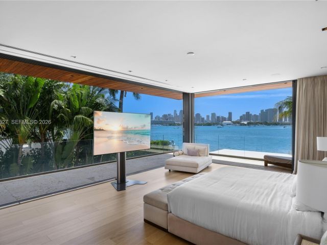 Home for sale at 126 W San Marino Dr - photo 6296573