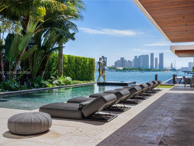 Home for sale at 126 W San Marino Dr - photo 6296582