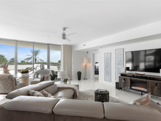 Apartment for rent  Unit #402 - photo 6288973