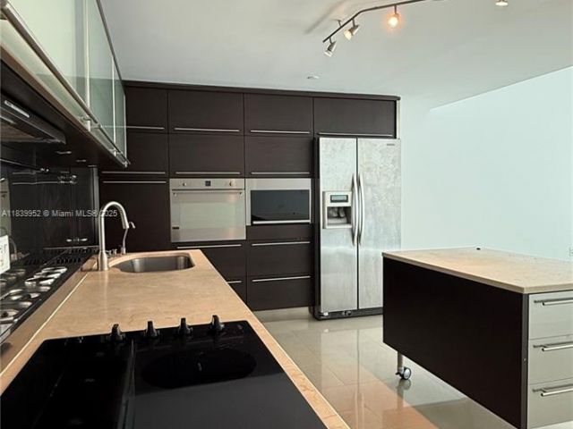 Apartment for sale  Unit #323 - photo 6393967