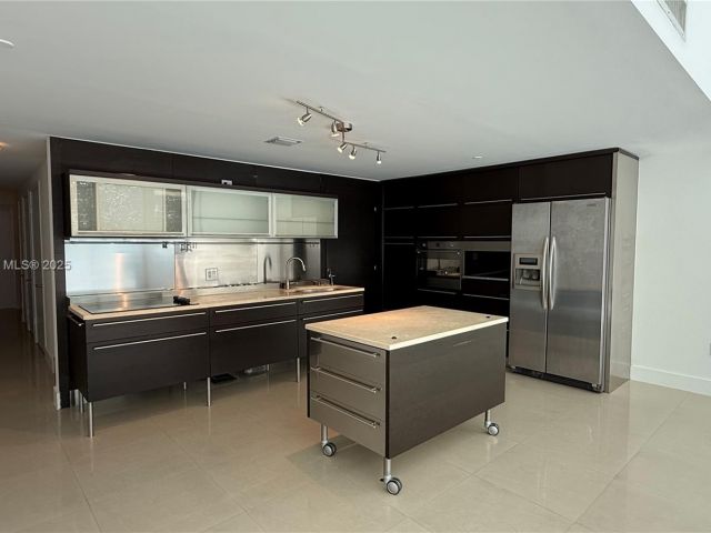 Apartment for sale  Unit #323 - photo 6393969