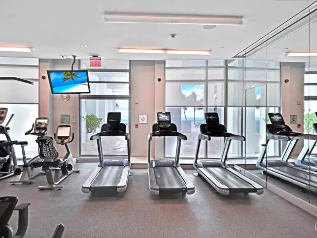 3-bedroom condo for rent in Hollywood - 3535 S Ocean Drive 402 - MondialRealty