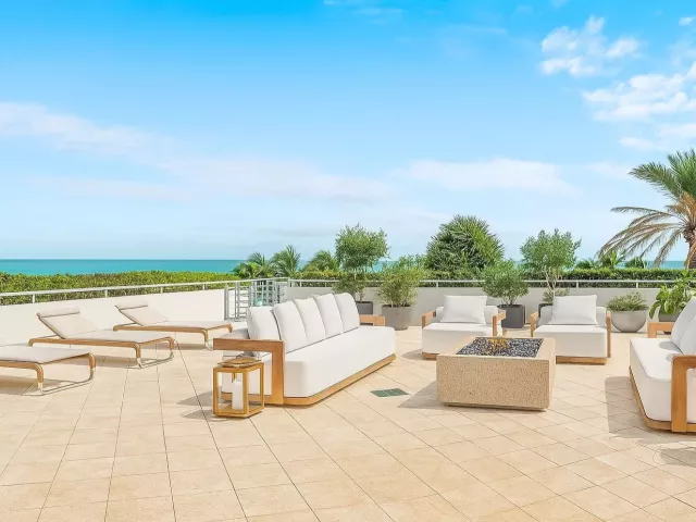 3-bedroom condo for rent in Hollywood - 3535 S Ocean Drive 402 - MondialRealty