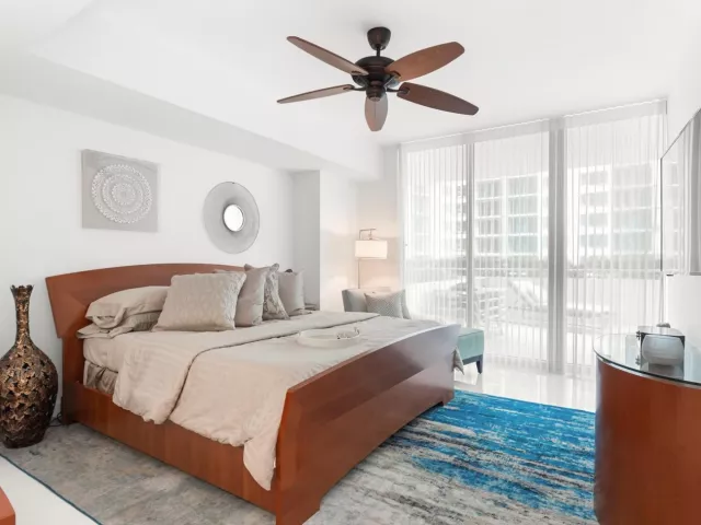 3-bedroom condo for rent in Hollywood - 3535 S Ocean Drive 402 - MondialRealty