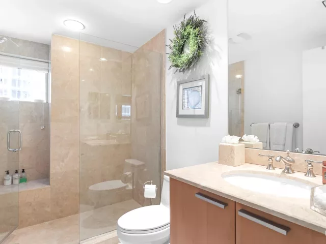 3-bedroom condo for rent in Hollywood - 3535 S Ocean Drive 402 - MondialRealty