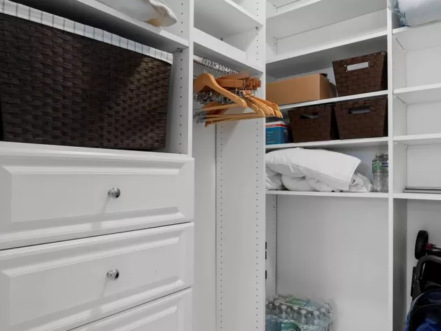 3-bedroom condo for rent in Hollywood - 3535 S Ocean Drive 402 - MondialRealty