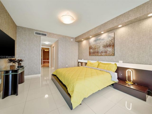 Apartment for rent  Unit #4205 (AVAILABLE NOW) - photo 6293311