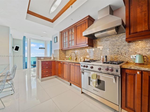 Apartment for rent  Unit #4205 (AVAILABLE NOW) - photo 6293313