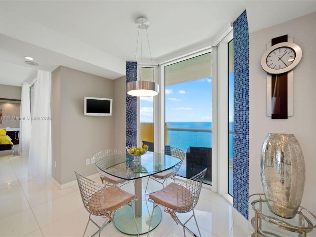 Apartment for rent  Unit #4205 (AVAILABLE NOW) - photo 6293319