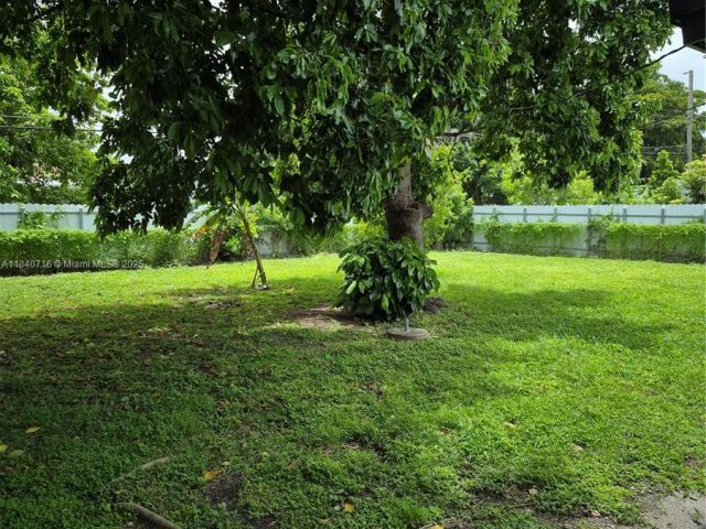 Home for rent at 11521 SW 138th St 11521 - photo 6291646