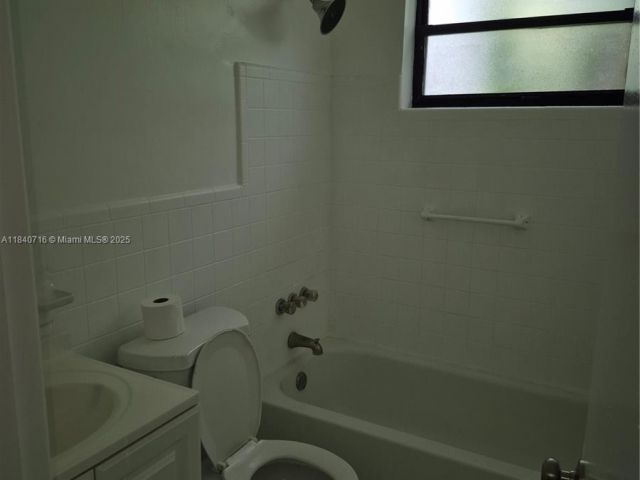 Home for rent at 11521 SW 138th St 11521 - photo 6291649