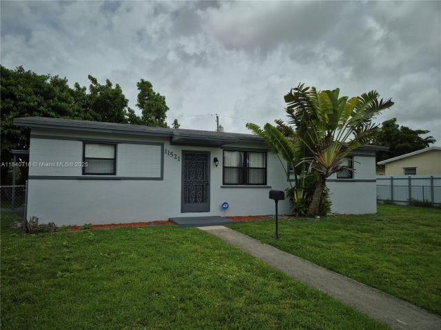 Home for rent at 11521 SW 138th St 11521 - photo 6291657