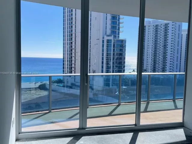 2-bedroom condo for rent in Sunny Isles Beach - 17550 Collins Ave 1004 - MondialRealty