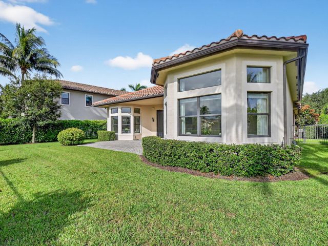 Home for sale at 8365 Hawks Gully Avenue - photo 6316234