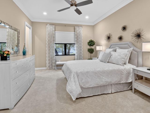 Home for sale at 8365 Hawks Gully Avenue - photo 6316244