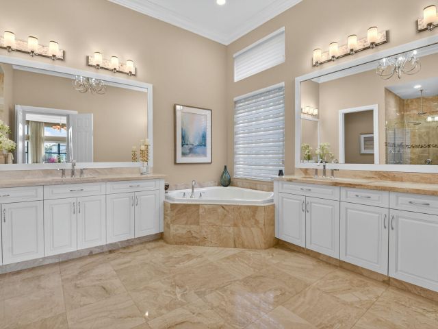 Home for sale at 8365 Hawks Gully Avenue - photo 6316247