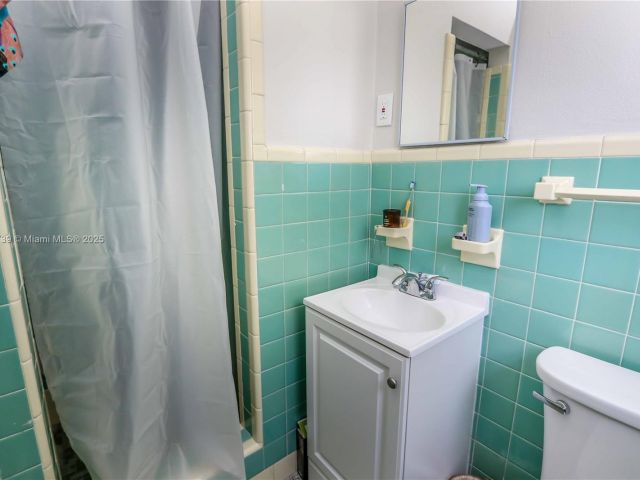 Home for rent at 326 Van Buren St 326 - photo 6292443