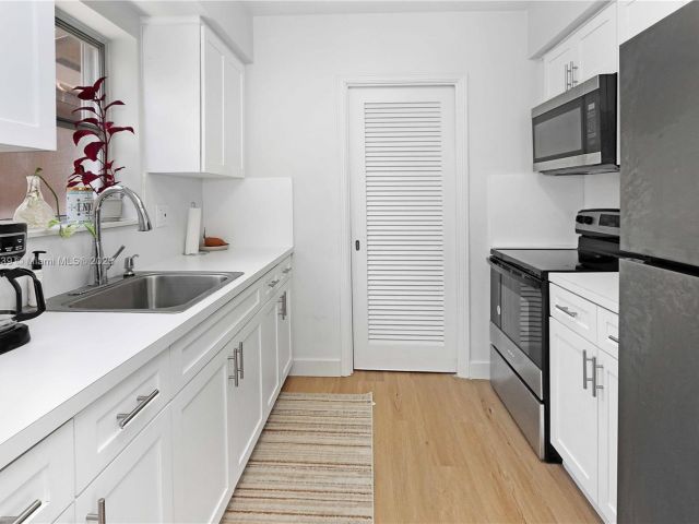 Home for rent at 326 Van Buren St 326 - photo 6292455