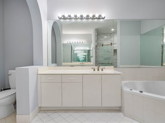 Home for sale at 17081 Newport Club Drive - photo 6318571