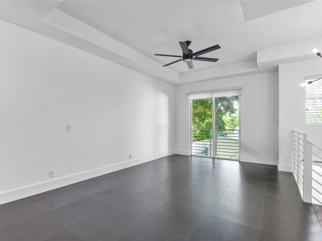 Home for sale at 801 SE 12th Court - photo 6293297