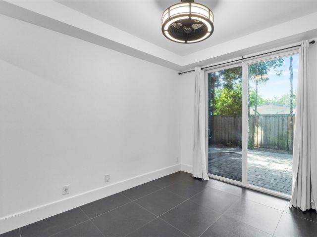 Home for sale at 801 SE 12th Court - photo 6293306