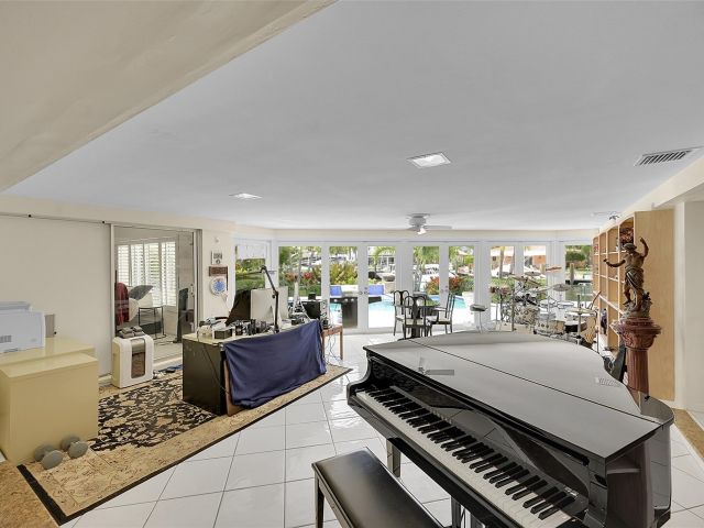 Home for sale at 2920 NE 23rd St - photo 6293112