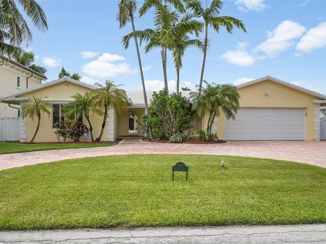 Home for sale at 2920 NE 23rd St - photo 6293122