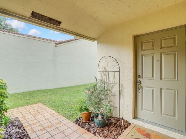 Home for rent at 1740 NW 21st Court - photo 6316146