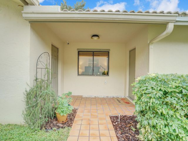 Home for rent at 1740 NW 21st Court - photo 6316148