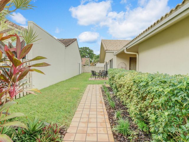 Home for rent at 1740 NW 21st Court - photo 6316151