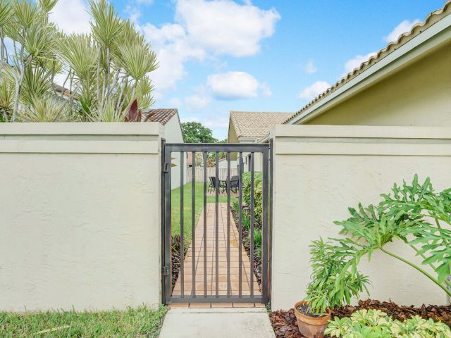 Home for rent at 1740 NW 21st Court - photo 6316152