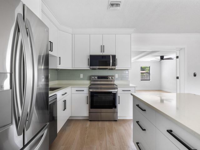 Home for rent at 3015 Robert Road - photo 6294696