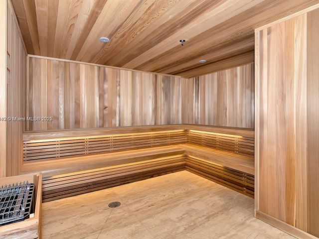 Apartment for sale  Unit #1205 - photo 6294017