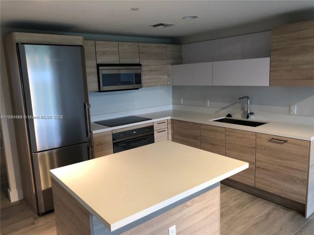 Apartment for sale  Unit #1205 - photo 6294028