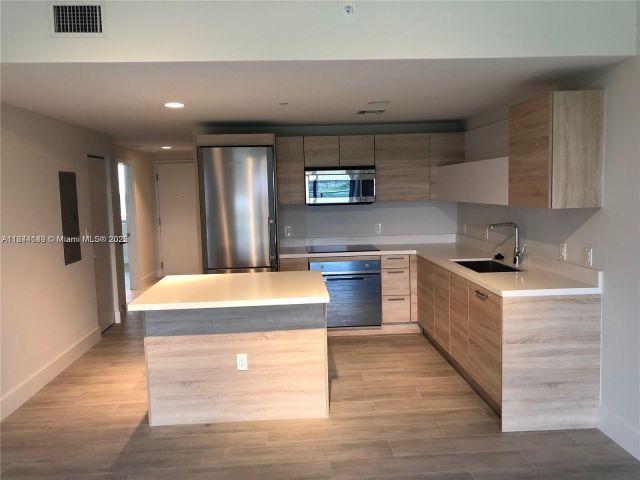 Apartment for sale  Unit #1205 - photo 6294029