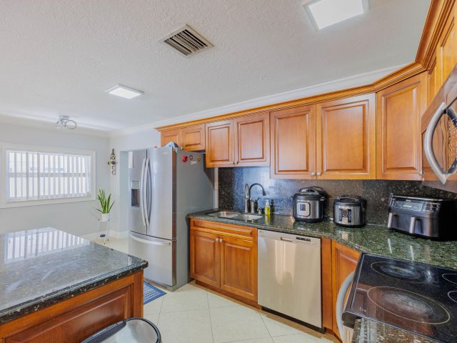 Home for sale at 2578 Kentucky Street - photo 6299416