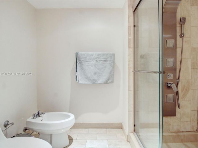 Apartment for sale  Unit #A-2635 - photo 6299270