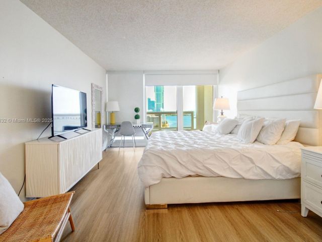 Apartment for sale  Unit #A-2635 - photo 6299273