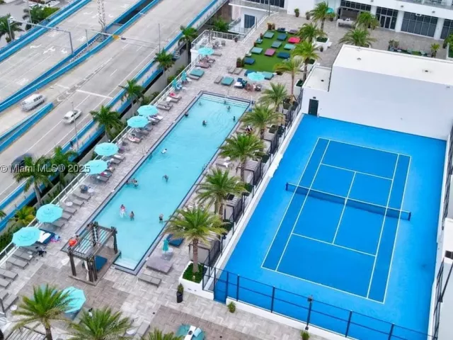 2-bedroom condo for sale in Hollywood - 4010 S Ocean Dr T3802 - MondialRealty