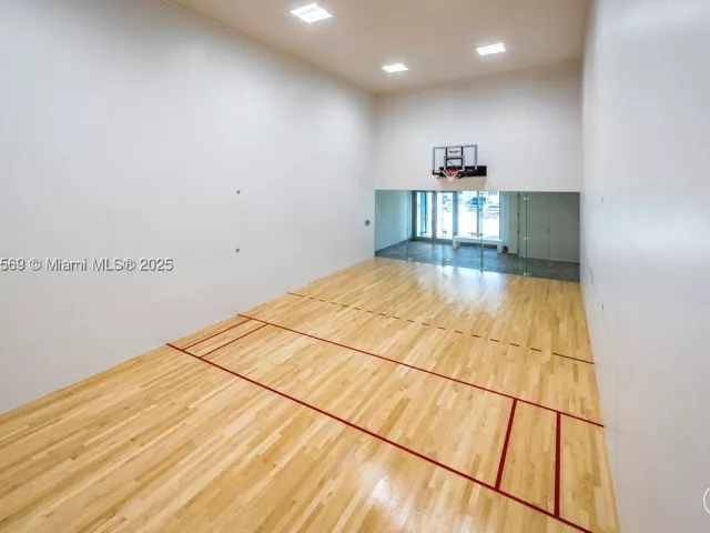 2-bedroom condo for sale in Hollywood - 4010 S Ocean Dr T3802 - MondialRealty