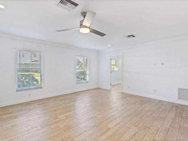 Home for rent at 799 NW 7th Drive - photo 6318318