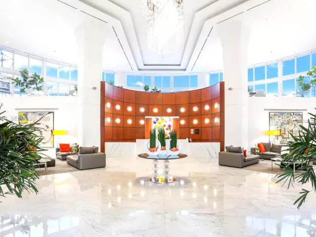 2-bedroom condo for rent in Sunny Isles Beach - 19111 Collins Ave 3507 - MondialRealty