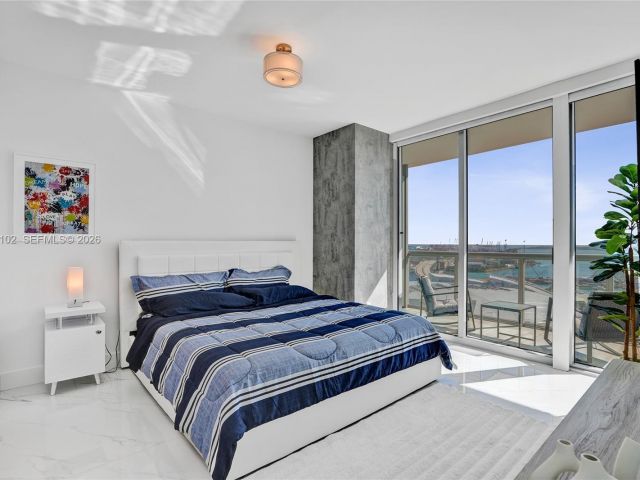 Apartment for rent  Unit #2404 - photo 6300524