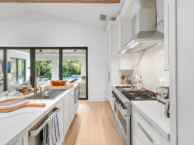 Home for sale at 5401 S Olive Avenue - photo 6321225