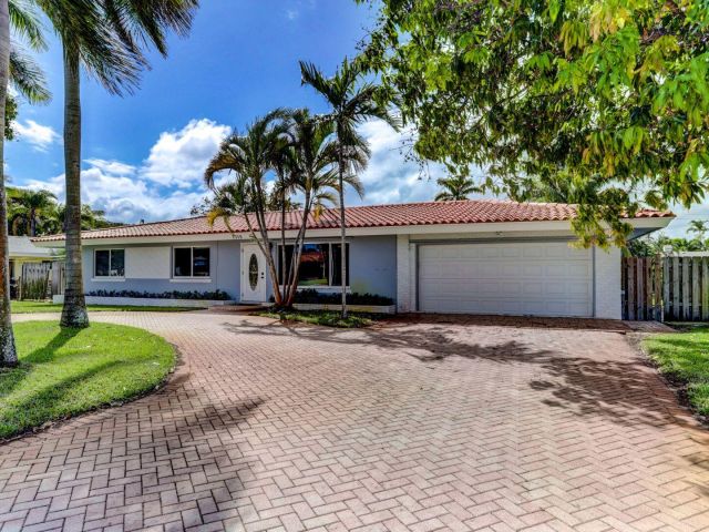 Home for rent at 7115 Venetian Way - photo 6299400