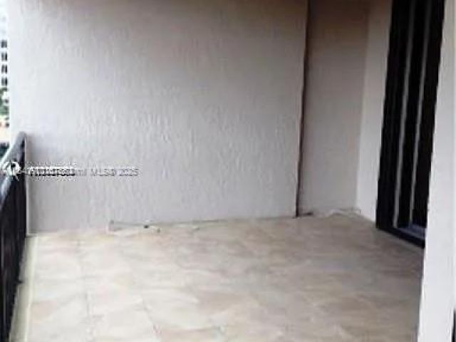 1-bedroom condo for rent in Miami - 540 Brickell Key Dr 603 - MondialRealty