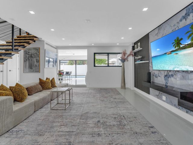 Home for sale at 2724 N Ocean Boulevard - photo 6579807