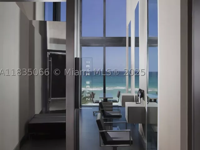 4-bedroom condo for sale in Sunny Isles Beach - 18555 Collins Ave 2701 - MondialRealty