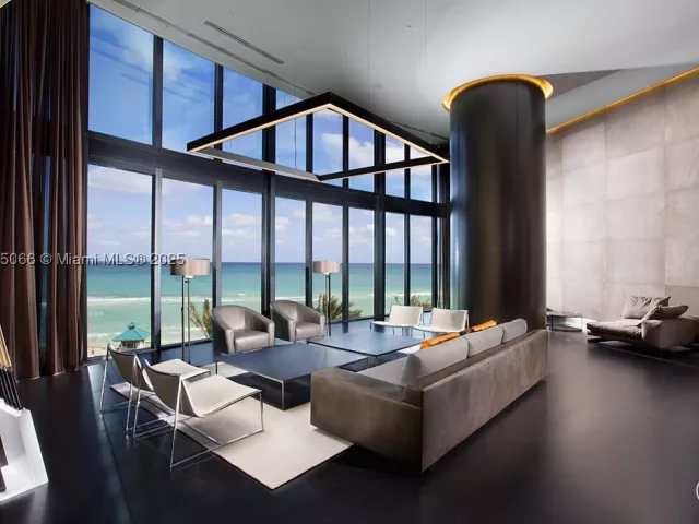 4-bedroom condo for sale in Sunny Isles Beach - 18555 Collins Ave 2701 - MondialRealty