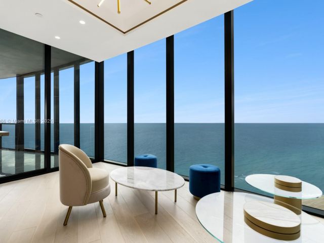 Apartment for sale  Unit #2701 - photo 6301113